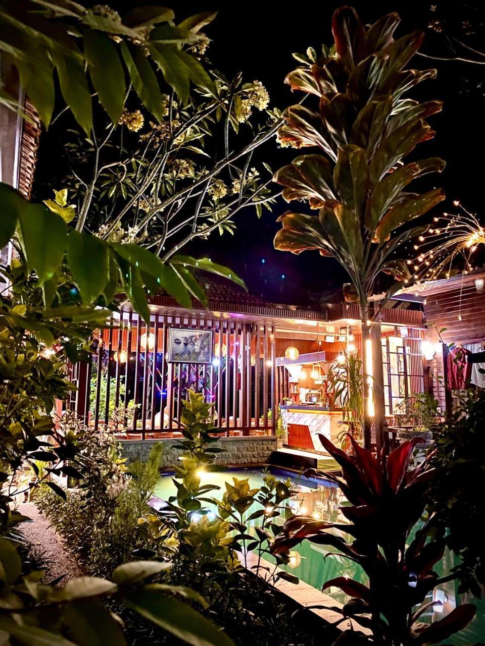 Wait Garden Cottage Toyapakeh Exterior photo